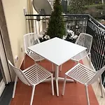 לינה וארוחת בוקר Al Parco Primavera 4*